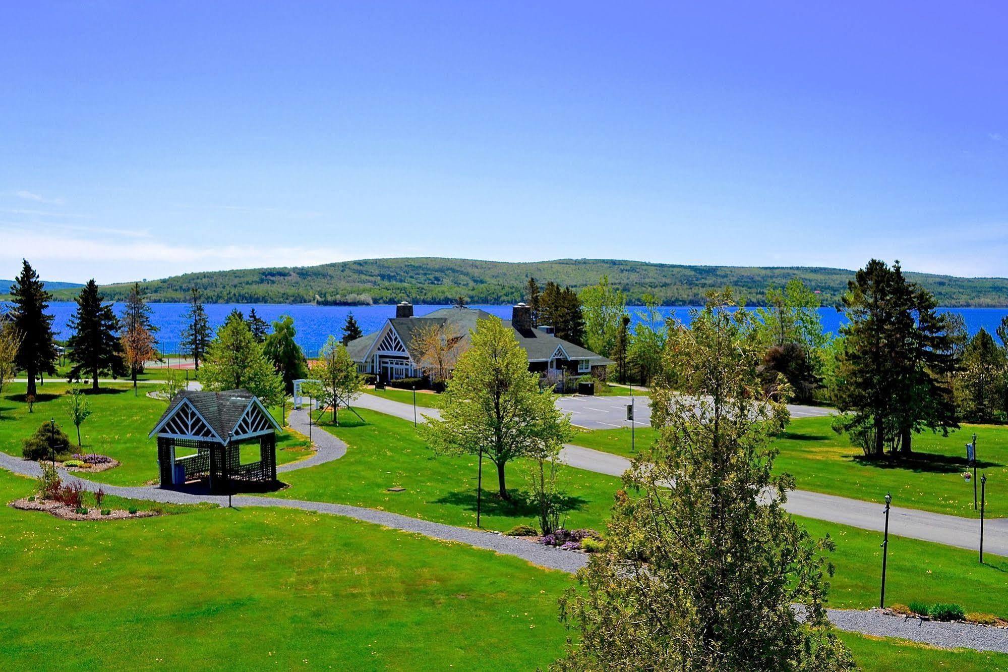 Inverary Resort Baddeck Inlet Esterno foto